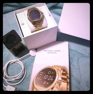 Mk Michael kors smart watch Bradshaw Gold